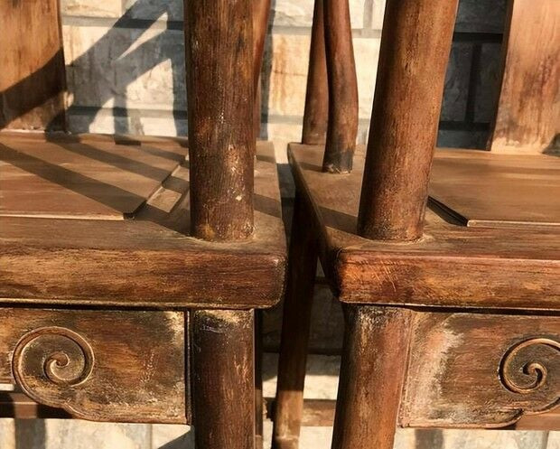 Nhặt ghế cũ từ đống rác, cụ ông bất ngờ bán được 75 tỷ - Hình 3 Nhat ghe cu tu dong rac, cu ong bat ngo ban duoc 75 ty-Hinh-3