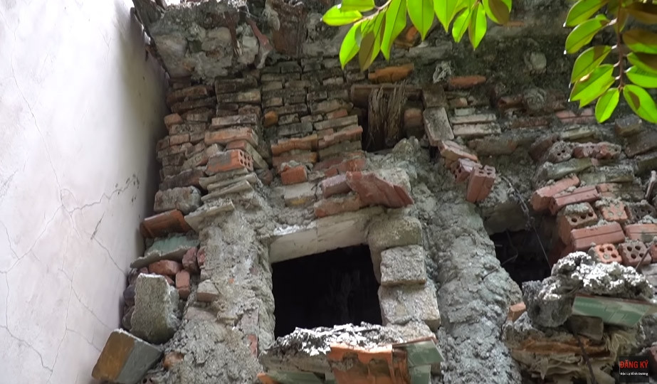 Căn nhà được ông Hộ xây dựng bằng chính đôi tay của mình từ hơn 40 năm về trước. Ảnh: chụp màn hình Độc Lạ Bình Dương