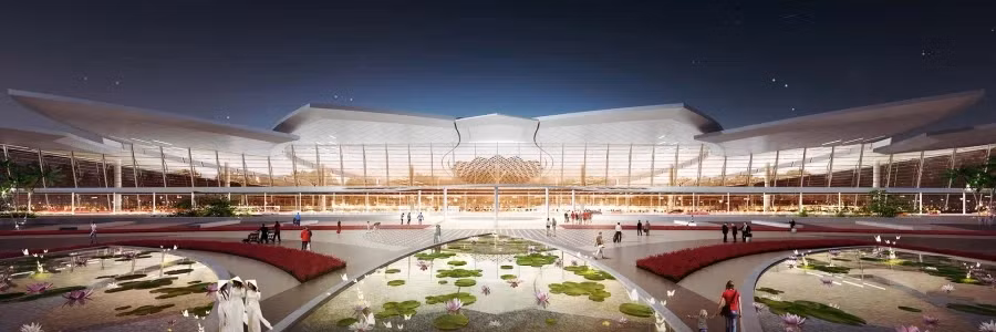 Tuy nhiên, sự khác biệt của sân bay Long Thành là kiến trúc bên trong gần gũi thiên nhiên như hồ ao sen lớn, cây cọ và mái che hình lá sen khổng lồ ấn tượng. Ảnh: ACV