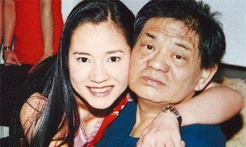 Nói về khối tài sản của Hoàng Nhiệm Trung khi ấy, ai cũng phải ngưỡng mộ. Đáng chú ý, Hoàng Nhiệm Trung từng được tạp chí Forbes bình chọn trong top những tỷ phú Hoa kiều giàu nhất thế giới vào năm 1995.