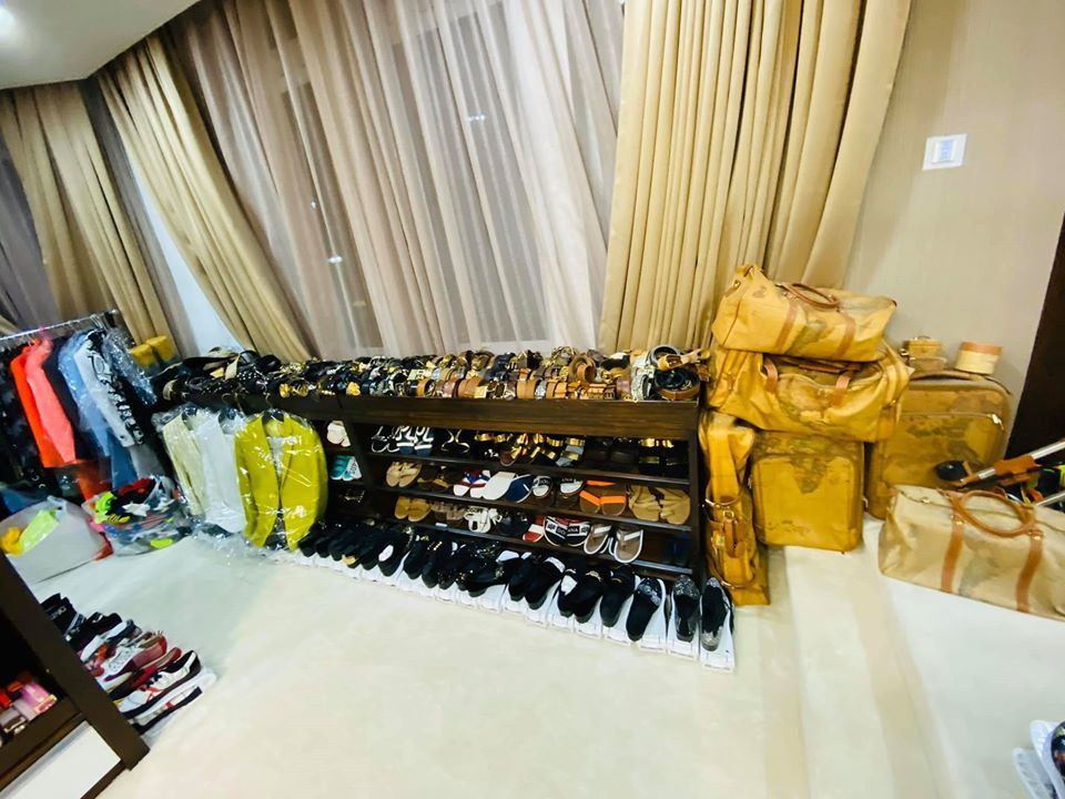 Bộ sưu tập hàng hiệu của Đàm Vĩnh Hưng đến từ các nhà mốt đình đám như Dolce &amp; Gabbana, Gucci, Louis Vuitton, Gianfranco Ferré, Hermes, Jus Cavalli... Ảnh: Vietnamnet