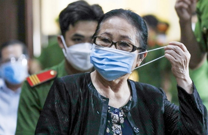 Theo HĐXX, căn cứ vào hồ sơ và tài liệu vụ án, tòa cấp phúc thẩm đủ cơ sở xác định bị cáo Dương Thị Bạch Diệp đã lợi dụng các mối quan hệ để đề xuất hoán đổi tài sản 57 Cao Thắng. Ảnh: VietnamFinance