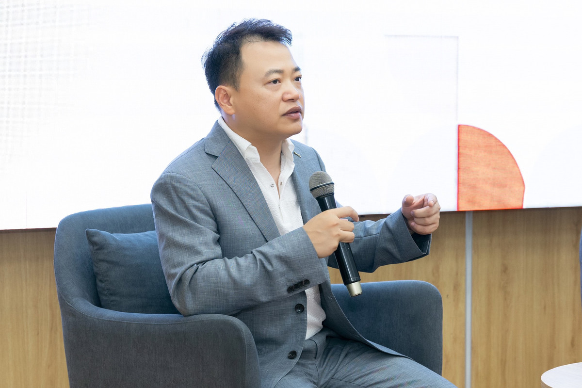 Qua khu vat va cua Shark Binh truoc khi thanh “ca map”