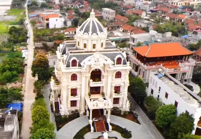 Ước tính thu nhập của thủy thủ trên tàu khoảng 15 triệu/tháng, thuyền trưởng khoảng 35 triệu, nếu tàu vận chuyển vào Sài Gòn thì sẽ vào khoảng 30 - 40 triệu, riêng tàu đi quốc tế, thu nhập còn gấp nhiều lần. Ảnh: Hanoi24h