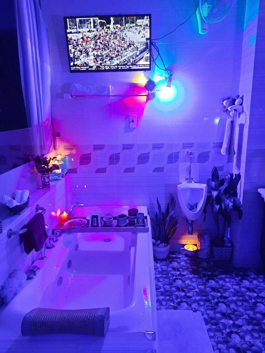 Tầng trệt, lầu 1 và lầu 2 được thiết kế không gian mở thông suốt.