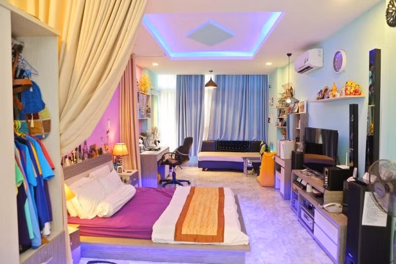 Căn nhà do chính Đoan Trường trang trí nội thất, mua vật tư xây dựng và lựa chọn trang thiết bị theo công năng phù hợp.