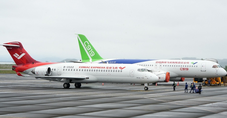 Đây là 2 loại máy bay dân dụng đầu tiên tại Trung Quốc do Comac thiết kế và chế tạo với tham vọng cạnh tranh với 2 ông lớn là Boeing và Airbus. Ảnh: Tiền phong