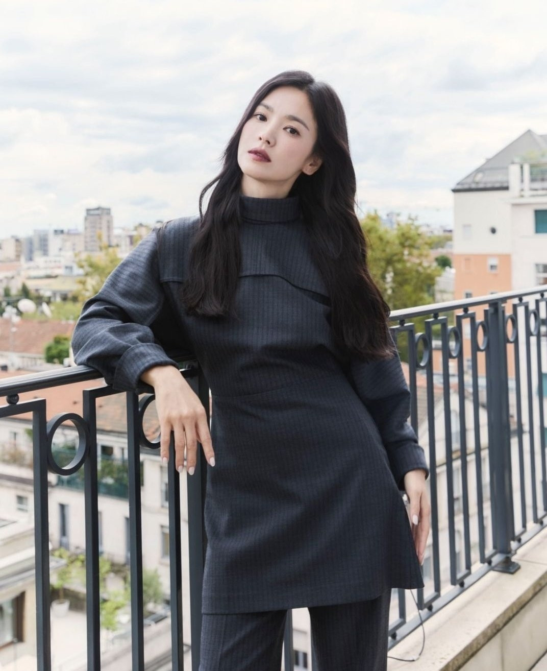 Đến nay, theo giá trị thị trường, tòa nhà ước tính khoảng 25,53 tỷ won, cao hơn tới 6 tỷ won (hơn 110 tỷ đồng) so với giá mua cách đây 3 năm. Ảnh: Koreaboo