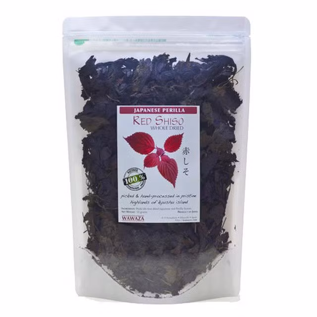 Tía tô tại Nhật có giá lên tới 500-700 đồng một lá. Một gói lá tía tô sấy được bán với giá 16 USD, tương đương 363.000 đồng. Ảnh: Vietnamnet