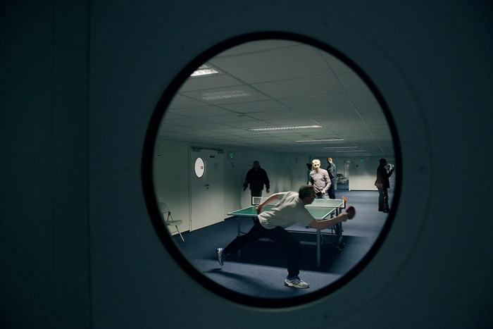 Khu vực sinh sống của công nhân có cả quán cà phê nhạc sống, khu vực giải trí..