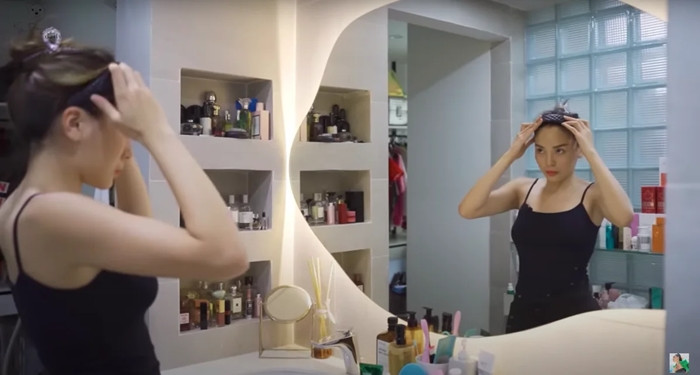 Căn nhà cũng là không gian được người đẹp sử dụng quay vlog cuộc sống, sáng tạo nội dung số trên nền tảng mạng xã hội. Ảnh: Saostar