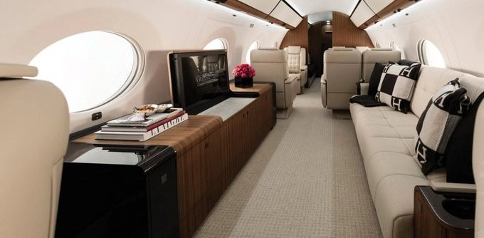Bên trong cabin, Gulfstream G650ER có thể chở tối đa 18 hành khách và tối đa 7 người ngủ. Ảnh: Gulfstream