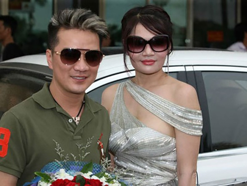 Bà Nguyễn Thị Liễu sinh ra tại Thái Lan sau đó về Việt Nam sinh sống trong một xóm nghèo của huyện Hương Sơn (Hà Tĩnh). Từ năm 11 tuổi, bà đã biết tự kiếm tiền, nửa buổi đi học, nửa buổi bán hàng. Ảnh: Giadinhonline