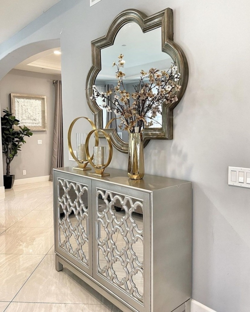 Từng góc trong nhà đều được decor đẹp mắt.