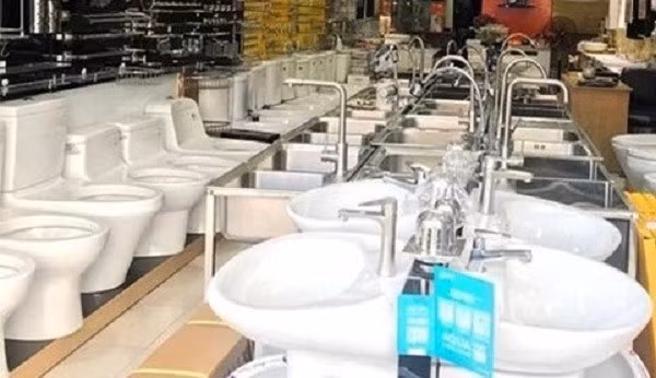 Mất tiền “oan” vì mua thiết bị vệ sinh giá rẻ Mat tien “oan” vi mua thiet bi ve sinh gia re