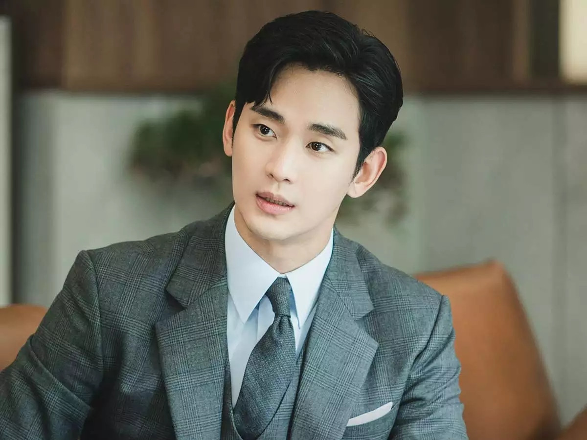Thông tin về thù lao của Kim Soo Hyun vẫn còn "mập mờ" song không thể phủ nhận, anh là nam diễn viên được trả lương cao nhất của Hàn Quốc. Ảnh: Fimfare