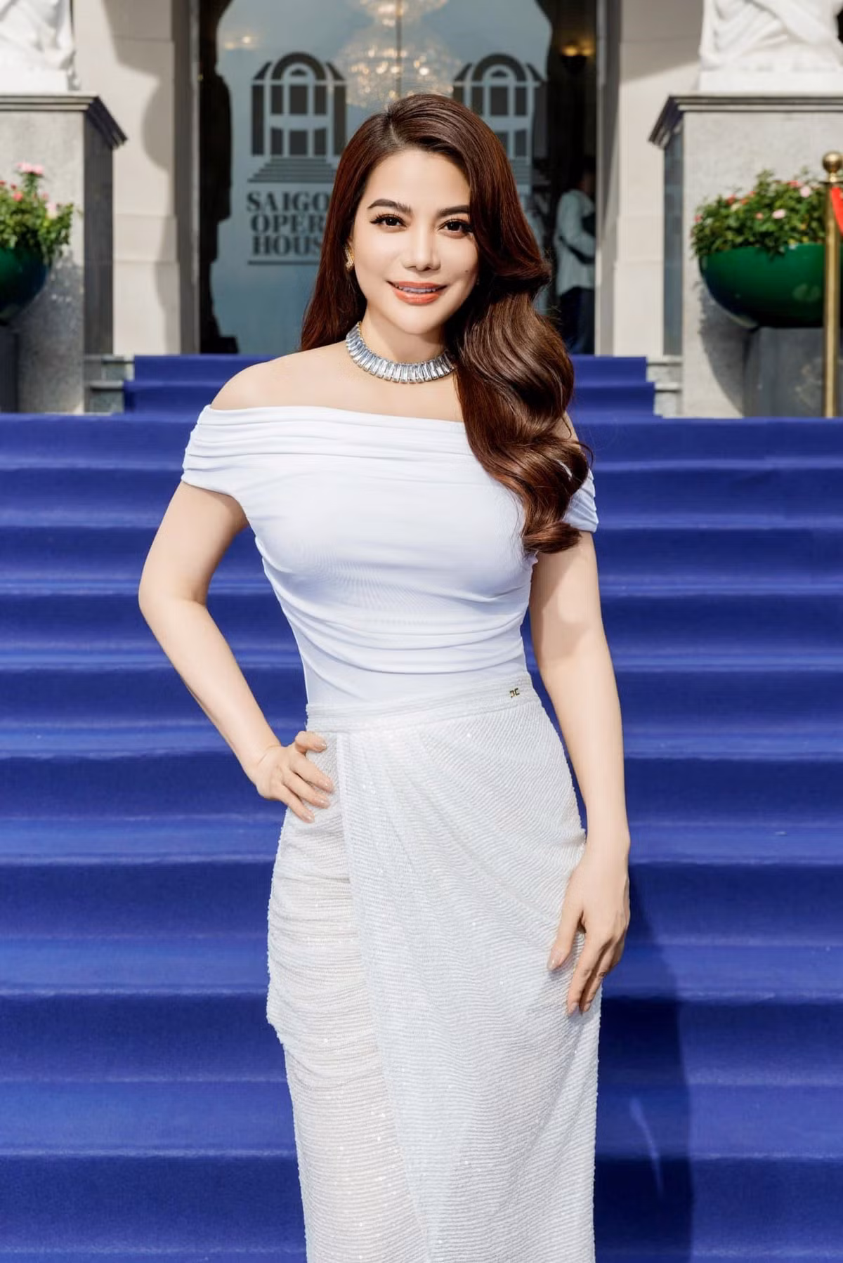 Trương Ngọc Anh là người mẫu, ca sĩ, MC và diễn viên nổi tiếng tại Việt Nam. Sau nhiều năm trong nghề, Trương Ngọc Ánh là hình mẫu "nữ cường" điển hình trong showbiz. Trương Ngọc Ánh gần như có tất cả: nhan sắc, danh vọng, sự nghiệp,... và khối tải sản khổng lồ. Ảnh: Người đưa tin