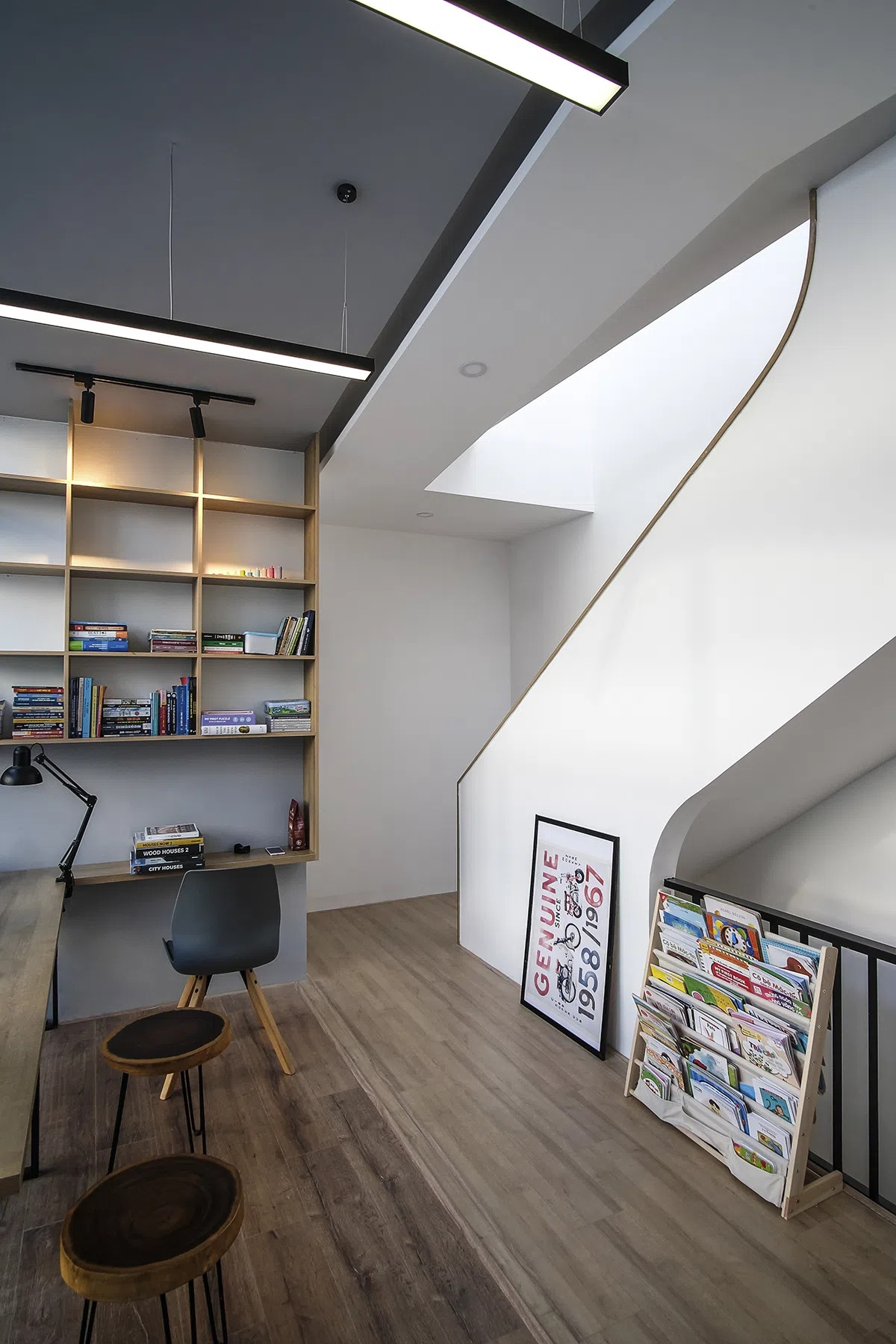 Góc đọc sách thoáng đãng.