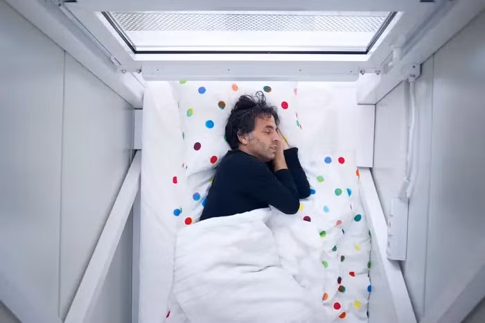 Không có chỗ cho một chiếc giường đôi nên phòng ngủ sẽ phù hợp với một người.