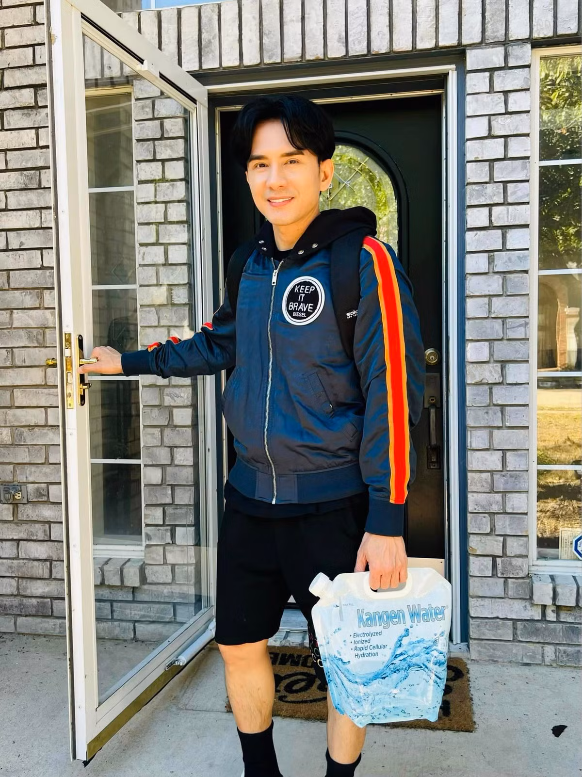 Biệt thự của Đan Trường rộng 290m2, trị giá khoảng 450.000 USD (khoảng 11 tỷ đồng). Ảnh: FB Đan Trường