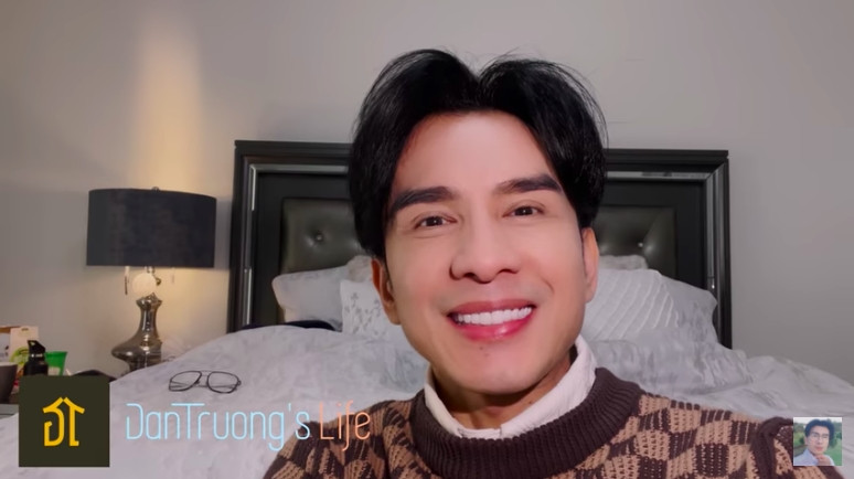 Trong phòng ngủ, Đan Trường chọn tông xám trắng tạo cảm giác dễ chịu. Ảnh chụp màn hình YouTube DanTruong