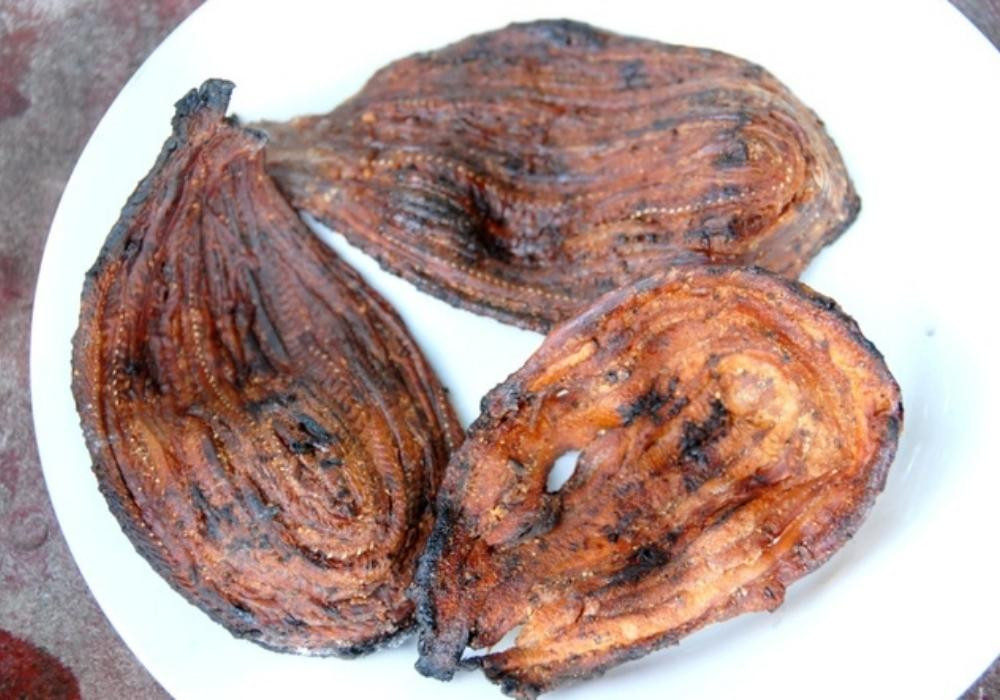 Trên chợ mạng và các sàn thương mại điện tử, khô rắn có giá dao động từ 300.000 – 500.000 đồng/kg. Ảnh: Internet