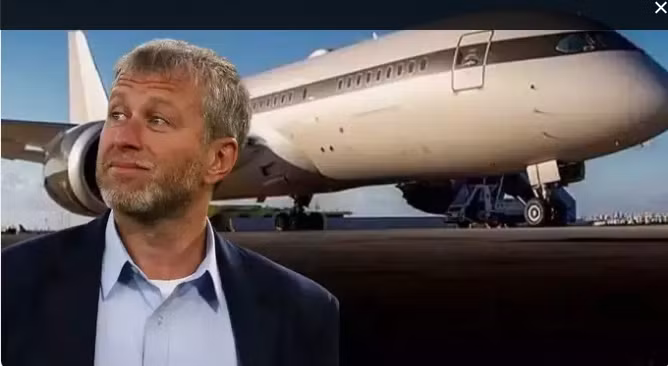 Tỷ phú người Nga Roman Abramovich sở hữu một chiếc Boeing 757, một loại máy bay chở khách cỡ trung, thân hẹp được Boeing sản xuất cho đến năm 2004. Ảnh: Indiatimes