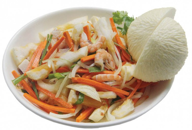 Mộng dừa có thể ăn sống, dầm đường hoặc làm gỏi ăn rất ngon. Ảnh: Facebook