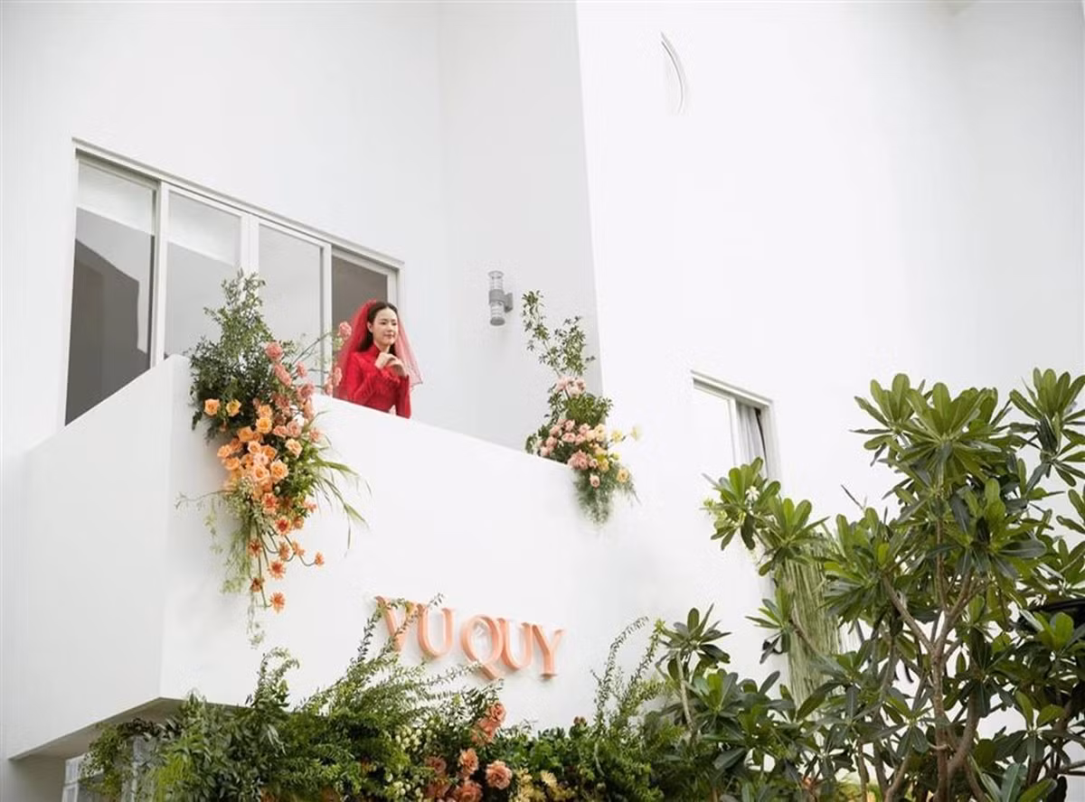 Trong khi đó, trước khi chính thức làm dâu hào môn, Midu cũng sở hữu biệt thự đáng ngưỡng mộ. Ảnh: Vietnamnet