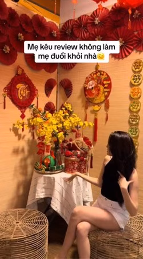 Dịp Tết, căn nhà của Bảo Anh được trang trí lộng lẫy.