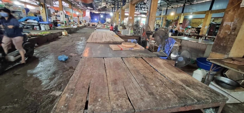 Chợ dân sinh, siêu thị tại Hà Nội “cháy hàng” trước bão Yagi Cho dan sinh, sieu thi tai Ha Noi “chay hang” truoc bao Yagi