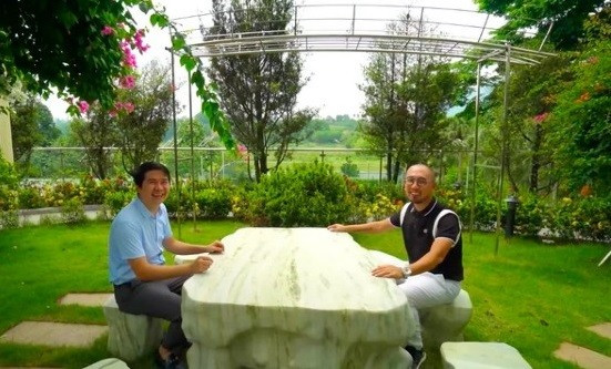 Khu vực chuyên tổ chức các bữa tiệc BBQ tại tầng trệt.