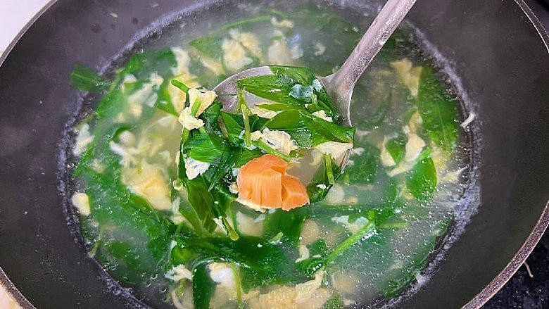 Rau thài lài có thể chế biến thành nhiều món như xào tỏi, nấu canh chua, canh tôm, canh thịt băm... Ảnh: Internet