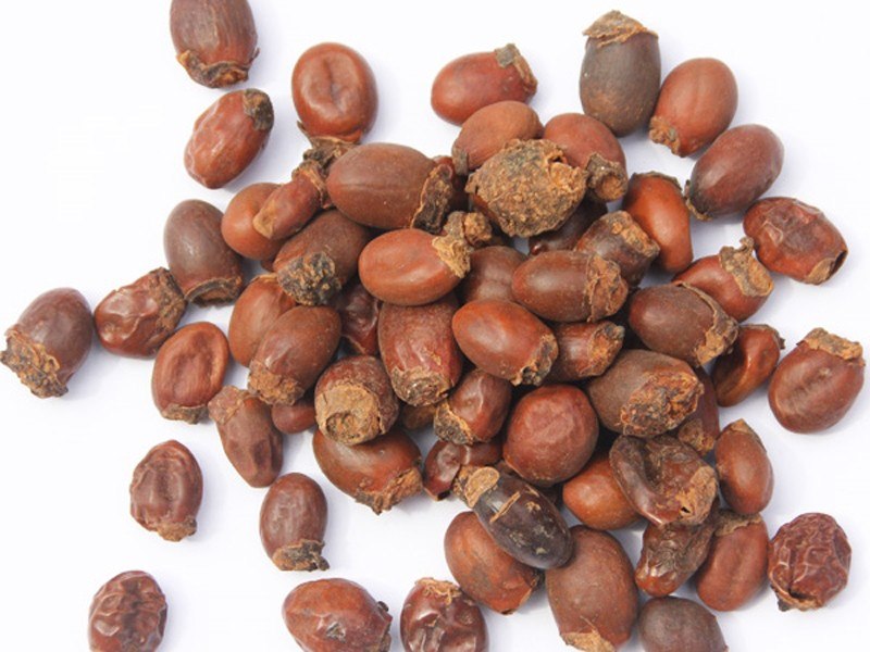 Trên trang thương mại điện tử Alibaba, một túi hạt vải khô được bán với giá từ 5 - 20 USD (khoảng 118.000 - 475.000 đồng), tuỳ theo khối lượng túi từ 100 đến 500 gram. Hạt vải được quảng cáo là có tác dụng chăm sóc sức khoẻ, dược liệu khô, nguyên liệu, mỹ phẩm... Ảnh: Internet