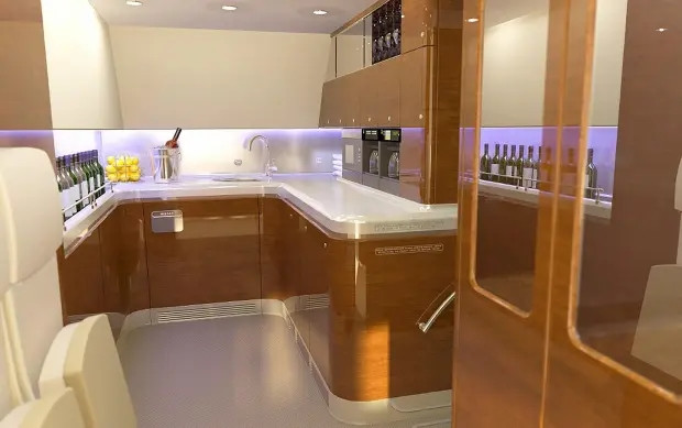 Trên máy bay có quầy bar cho Tổng thống. Ảnh: TheSun