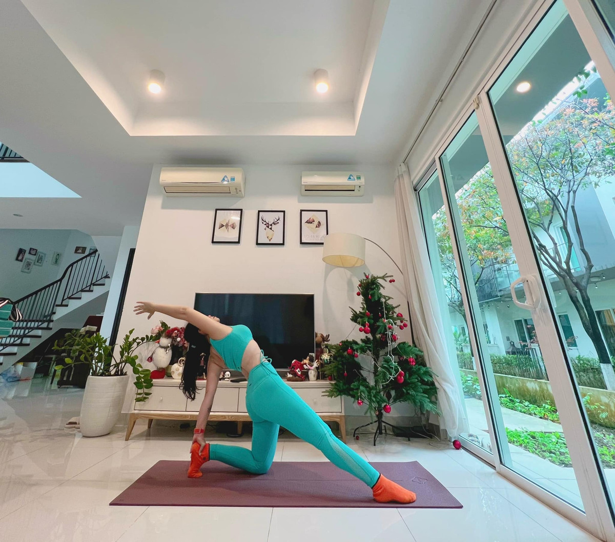 Doanh nhân Đào Lan Hương còn thường xuyên chia sẻ về sở thích tập thể dục, tập luyện vóc dáng của mình. Ảnh: FBNV