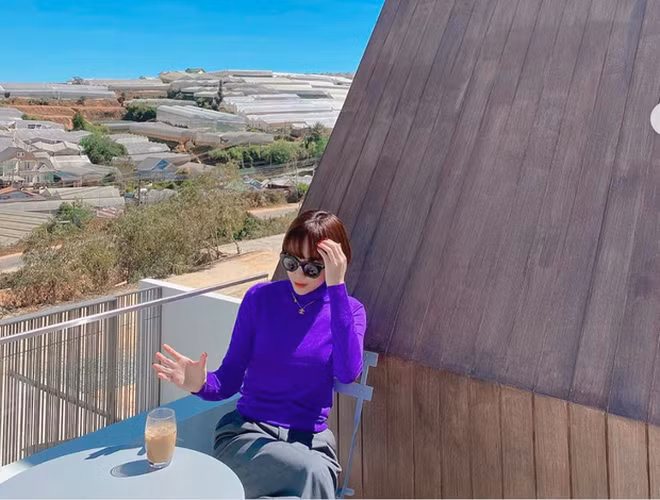 Căn villa của Tóc Tiên có nhiều không gian mở rất thoáng mát. Nguồn ảnh: Facebook