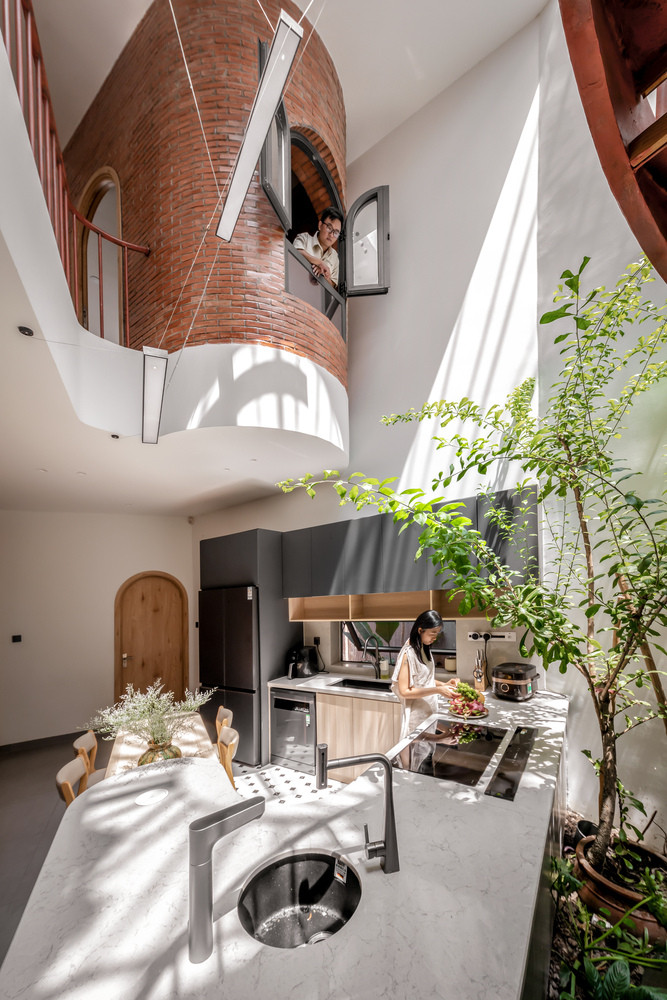 Bố cục ZigZag không chỉ mang lại vẻ ngoài ấn tượng mà còn là kết quả của quá trình nghiên cứu kỹ lưỡng về điều kiện khí hậu tại địa phương. Ảnh: Minq Bui