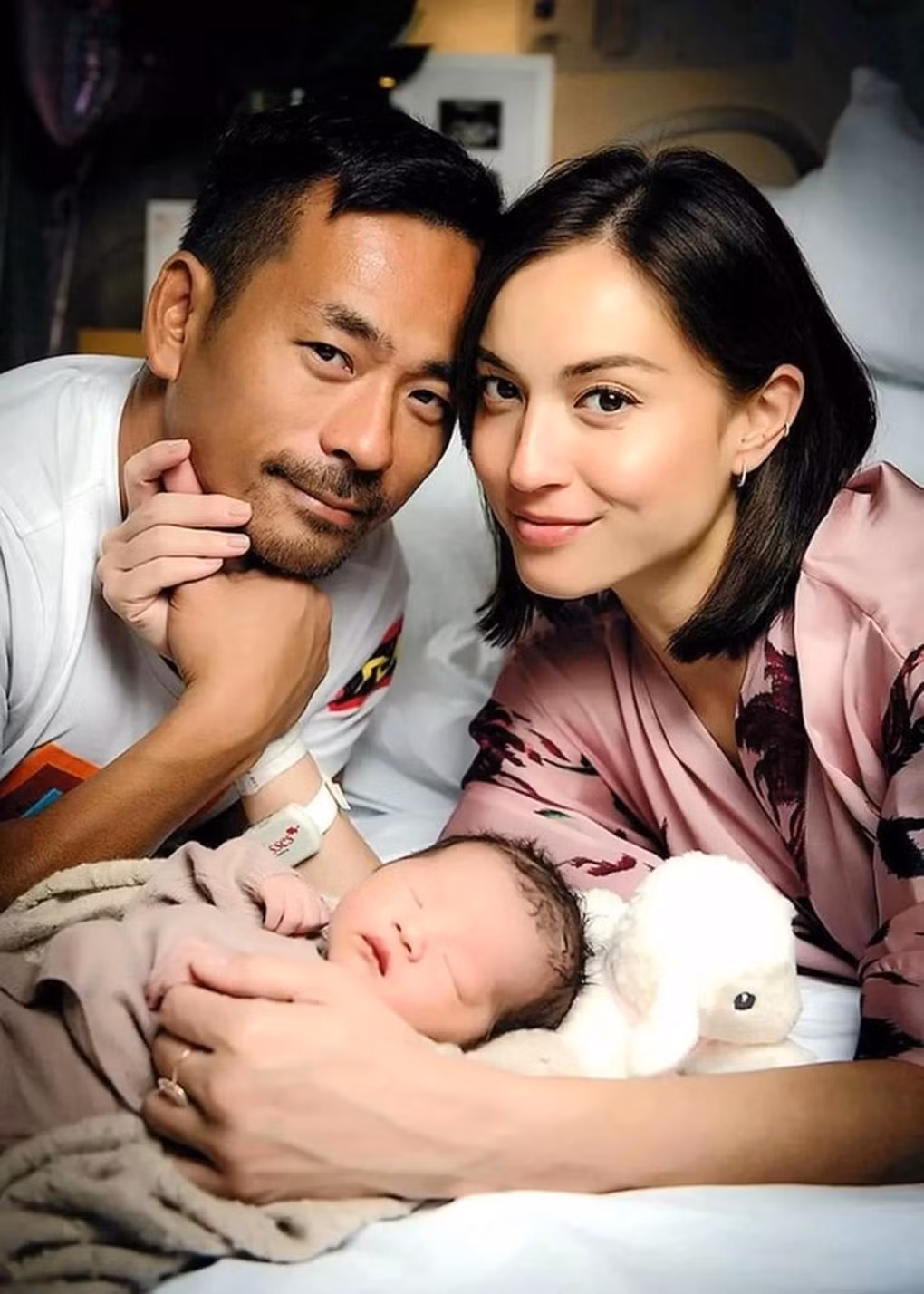 Sau khi tỷ phú sòng bài đi tù, Mandy Lieu vẫn đăng ảnh lên mạng xã hội, cho thấy cuộc sống sung túc nơi điền trang ở Anh. Ảnh: Sina