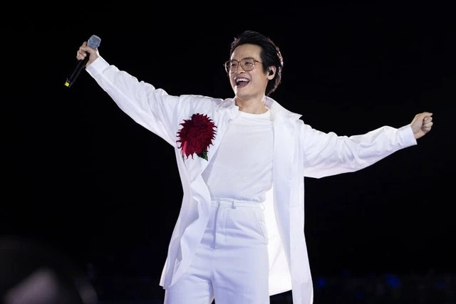 Nhờ sự hậu thuẫn của gia đình cùng tài năng và nỗ lực không mệt mỏi, Hà Anh Tuấn gặt hái được nhiều thành công. Qua đó, nam ca sĩ nắm trong tay khối tài sản kếch xù. Ảnh: Internet