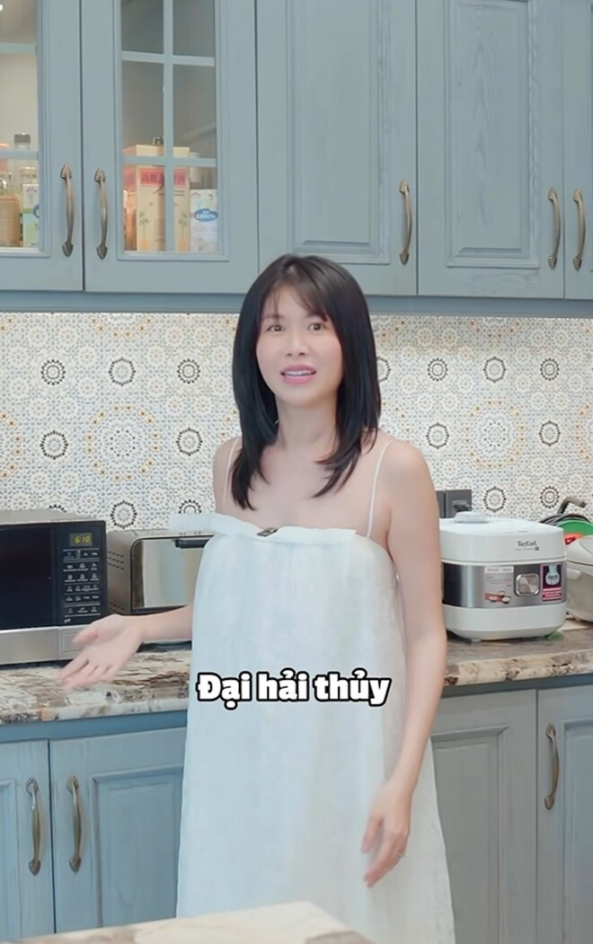 Thủy Anh cho biết, khu bếp là trái tim của ngôi nhà, là nơi cô vô cùng yêu thích. Ảnh chụp màn hình