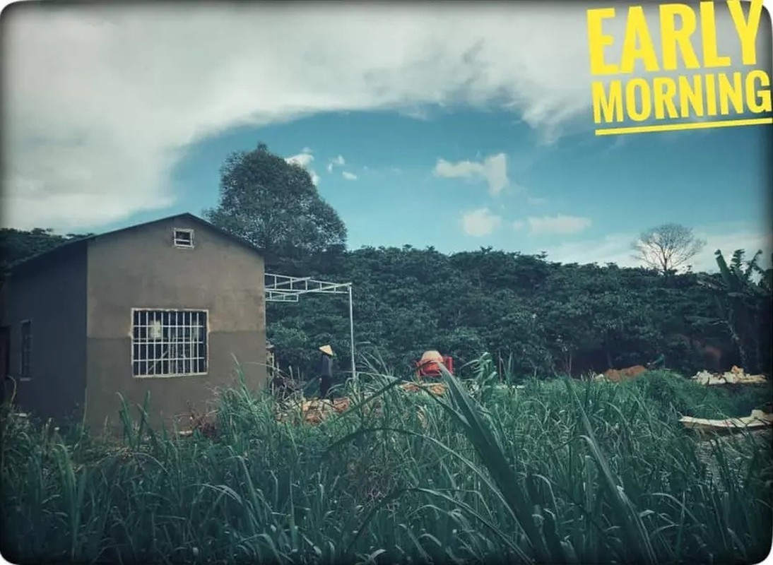 Ngôi nhà thơ mộng này là nơi rapper Tiến Đạt nuôi dưỡng niềm đam mê với cà phê. Ảnh: FBNV