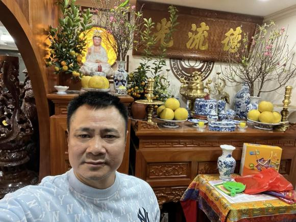 Không gian thờ cúng trang trọng.