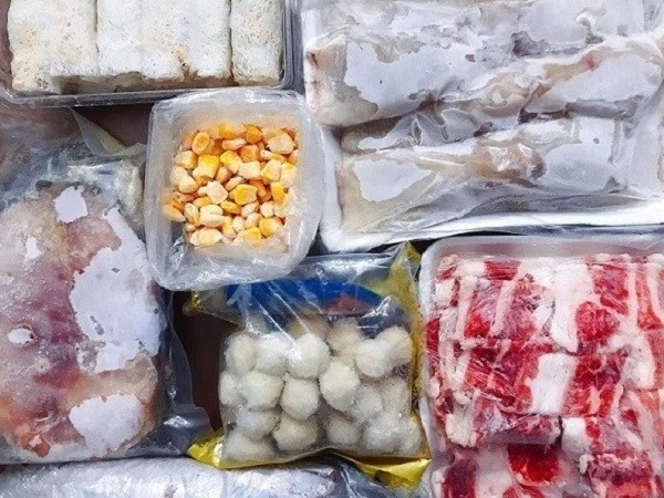 Cẩn trọng với thực phẩm đông lạnh không rõ nguồn gốc - Hình 3 Can trong voi thuc pham dong lanh khong ro nguon goc-Hinh-3