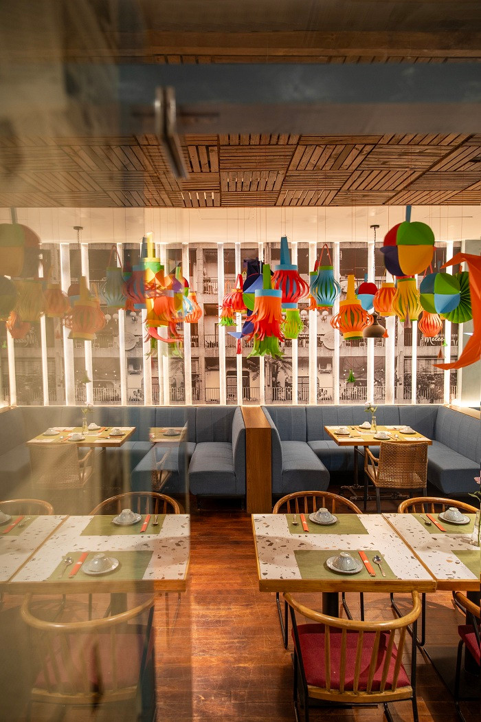 Ngắm nhà hàng đậm sắc thu Sài Gòn xưa giữa lòng Hà Nội - Hình 11 Ngam nha hang dam sac thu Sai Gon xua giua long Ha Noi-Hinh-11