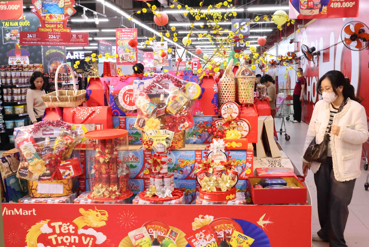 Cho truyen thong vang khach, sieu thi dong duc suc mua tang-Hinh-6