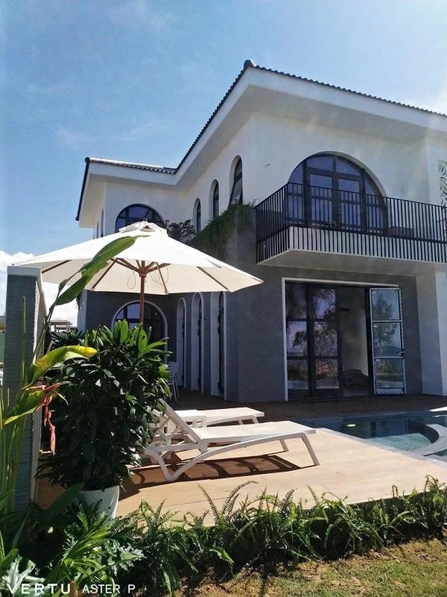 Căn biệt thự sở hữu không gian xanh mướt. Ảnh: chụp màn hình NhaF