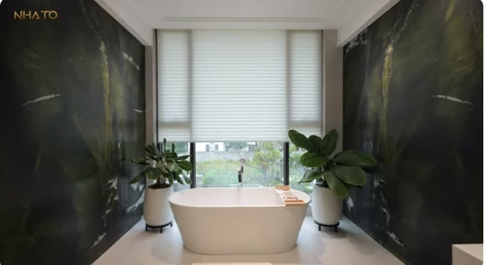 Phòng tắm hiện đại như khách sạn 5 sao.