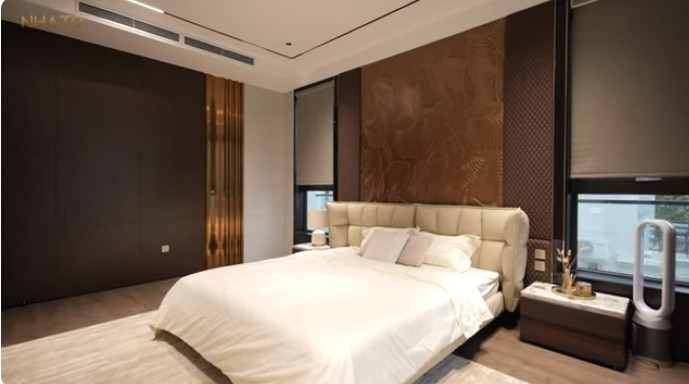 Tầng 2 gồm 4 phòng ngủ, 2 phòng ngủ con, 1 phòng ngủ khách và phòng ngủ master.