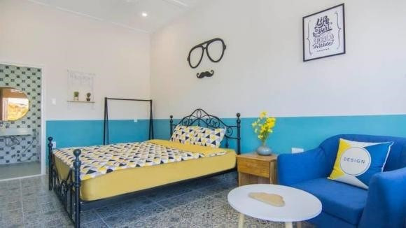 Trong nhà, Nguyên Vũ chọn thiết kế khá đơn giản, không cầu kỳ trong cách bài trí.